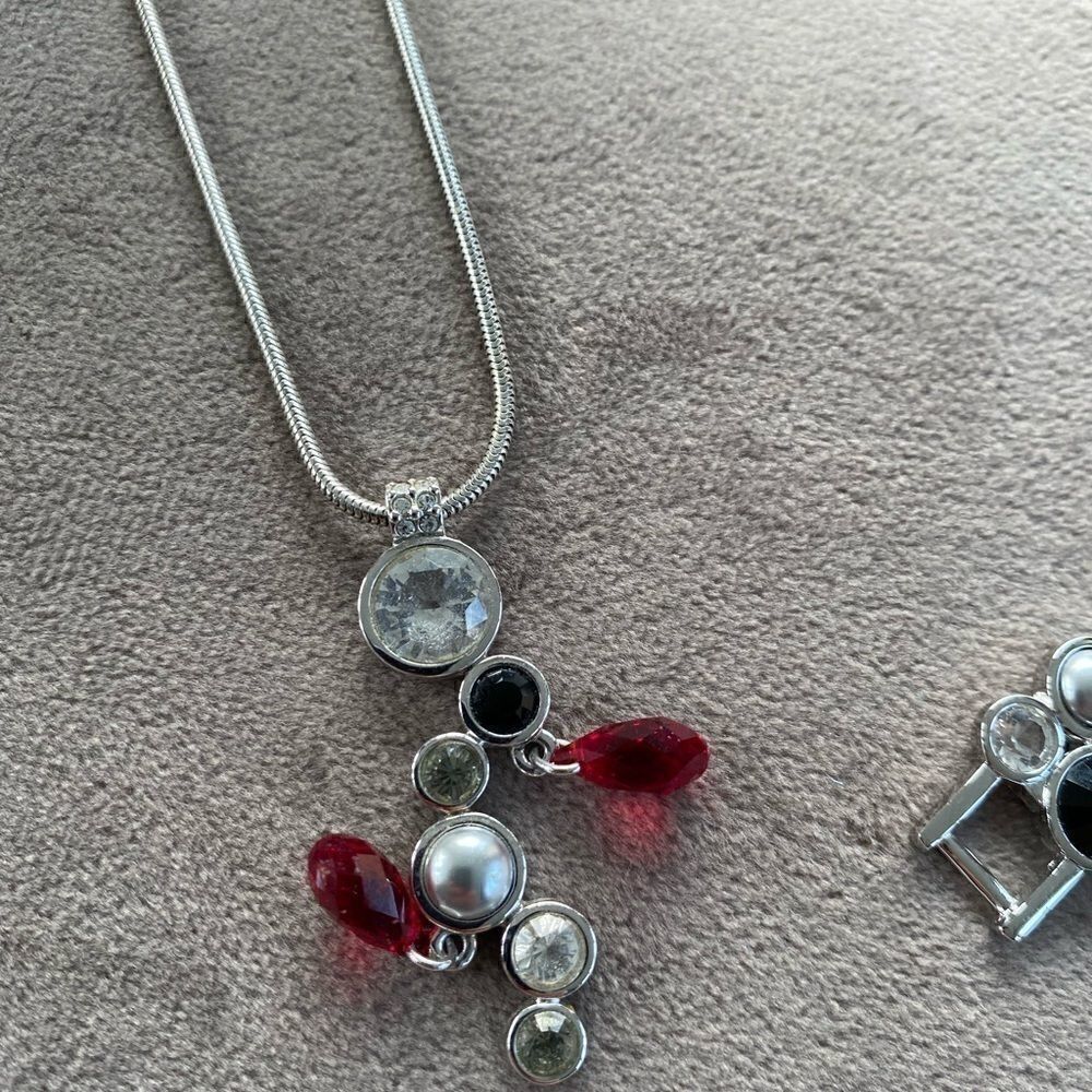 SWAROVSKI CRYSTAL/GLASS Necklace bracelet set - Picture 14 of 14